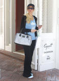 th_02609_Celebutopia_net_Hilton_Paris4_122_399lo.jpg
